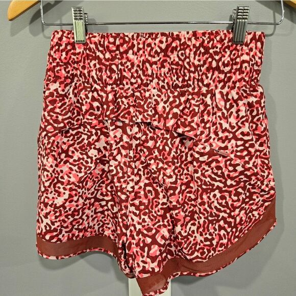 🐢 Athleta Mesh Racer Run High Rise 3" Short Size XS NWOT - Picture 10 of 14